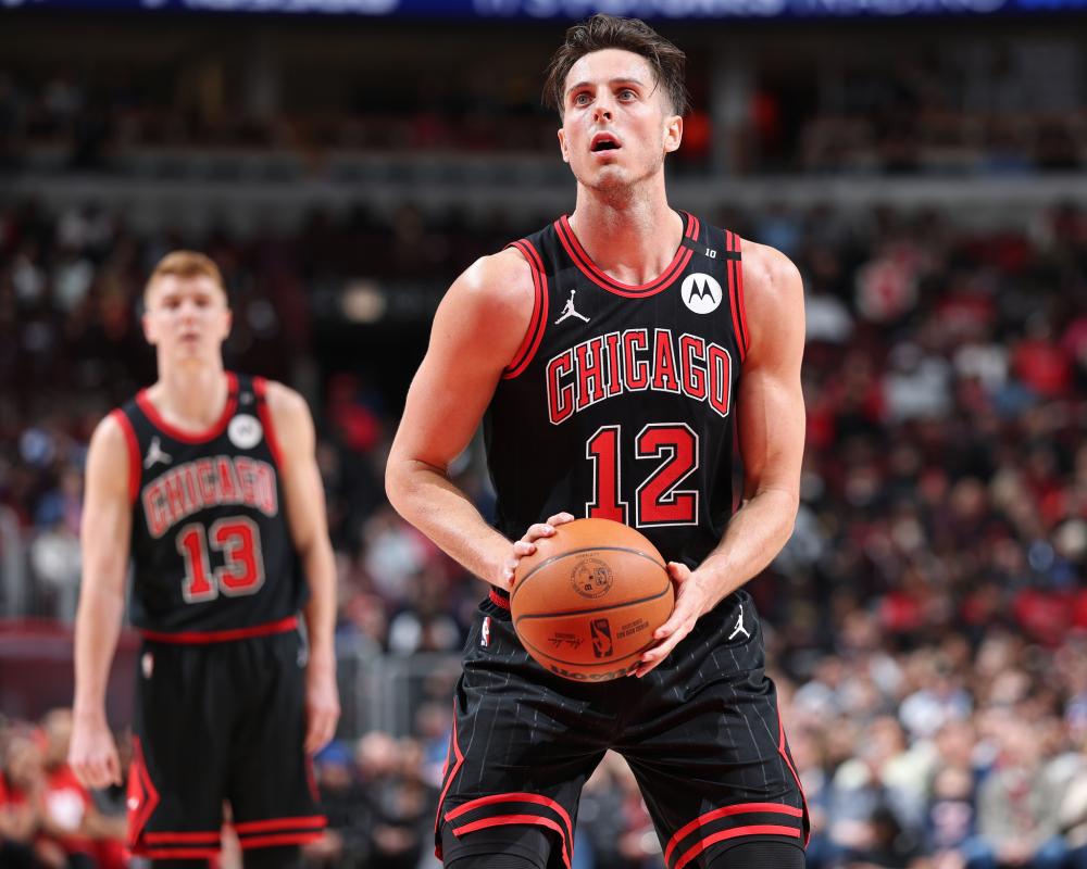 后场球员压 后场球员压