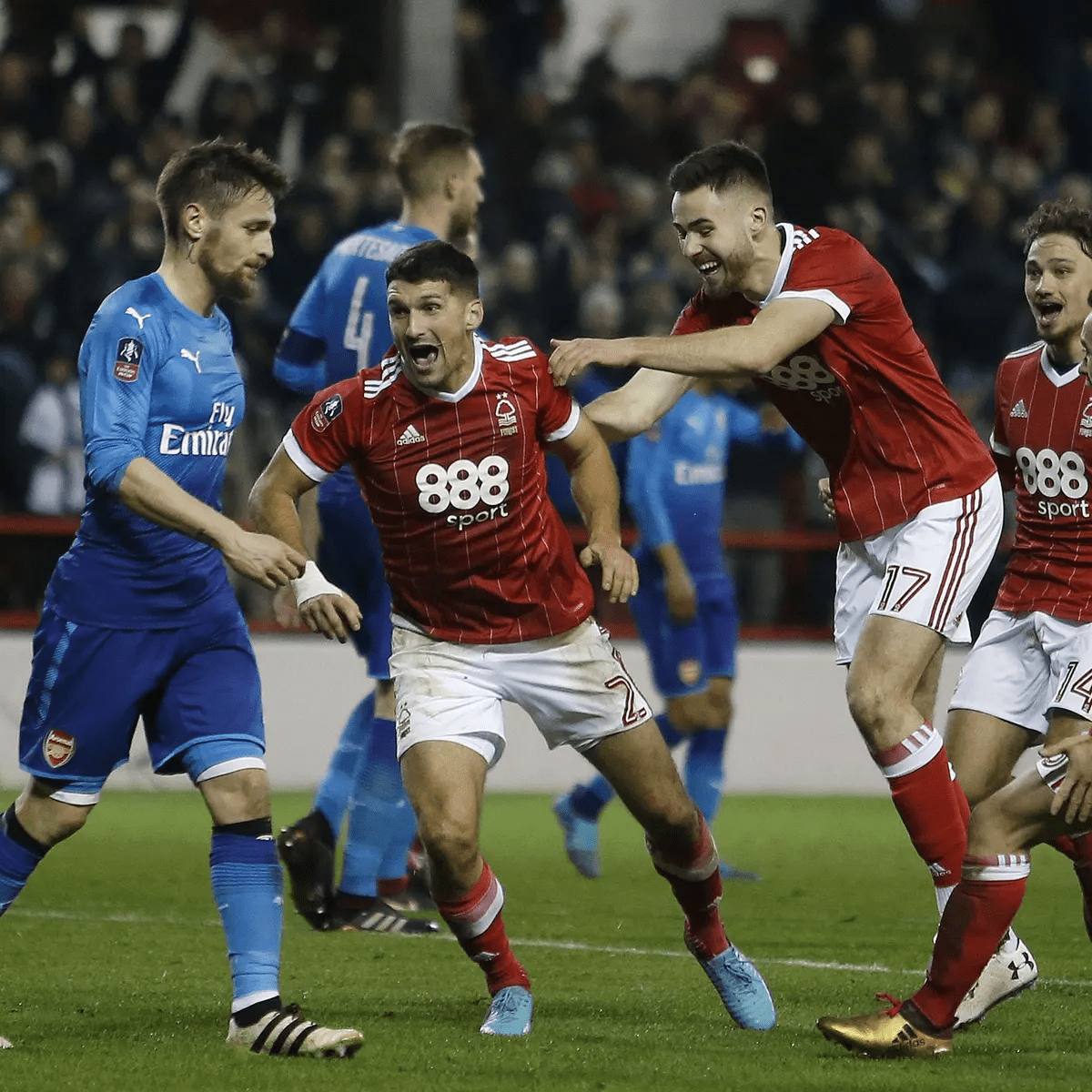 伤病阴霾 伤病阴霾