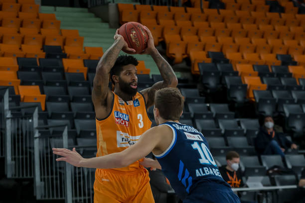 更是一场关 更是一场关